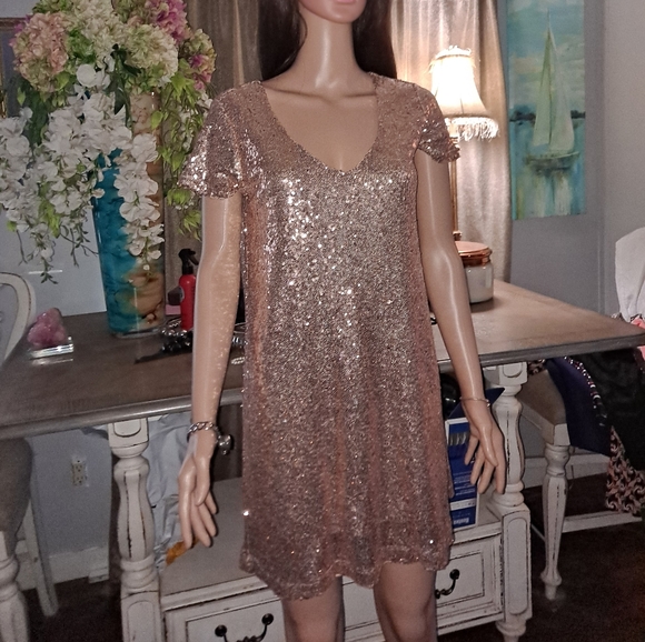 Lulus Dresses & Skirts - Lulu's  sequin  mini dress, size s